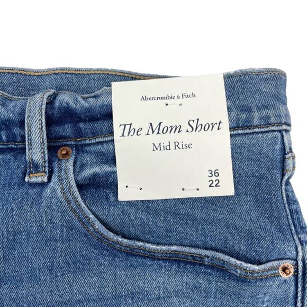 NWT ABERCROMBIE & FITCH Mid Rise Mom Cut Off Denim Short Sz 22 - Picture 4 of 6